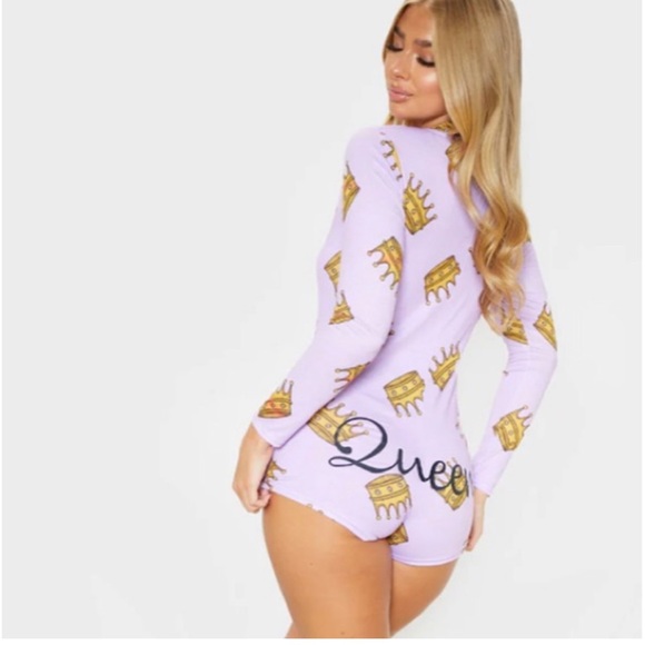 PrettyLittleThing Queen Lilac sleep Romper - Picture 1 of 8